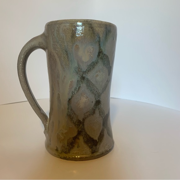 Glazed pottery coffee mug, pastel colors 5 1/2”, diamond pattern painted - Picture 8 of 12